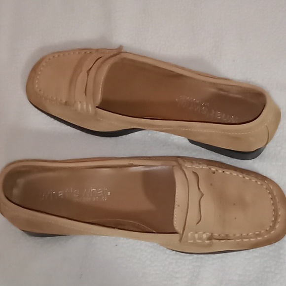 What's What By Aerosoles 7.5 Tan Suade Shoes - Picture 2 of 5